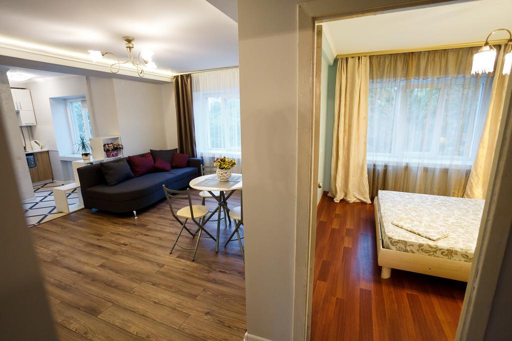 Chornovola Avenue Apartment Lviv Ngoại thất bức ảnh