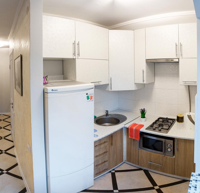 Chornovola Avenue Apartment Lviv Ngoại thất bức ảnh